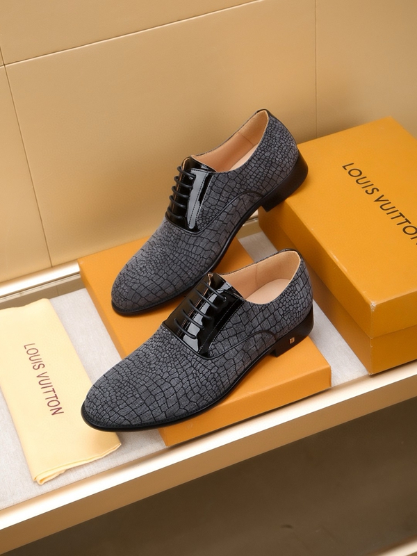 ルイヴィトン靴背面デザイン